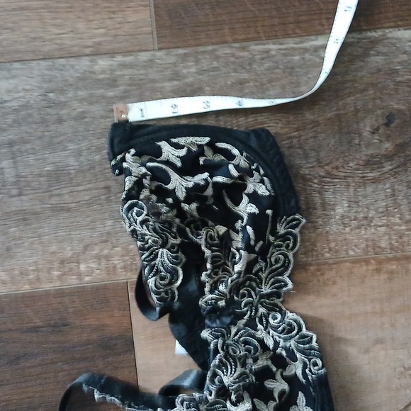 Lace bra - Picture 9 of 9